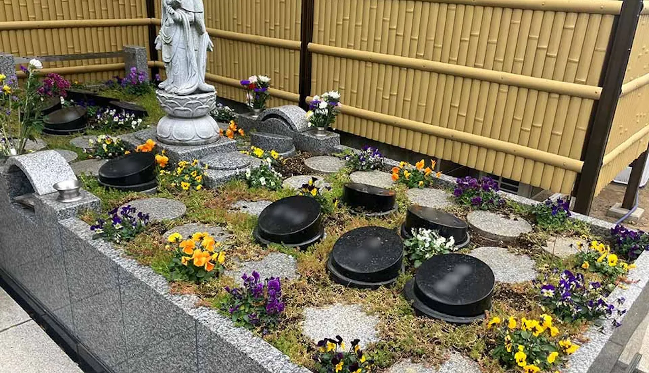 ロイヤル谷中えにし樹木葬墓地(根津駅)の永代供養墓