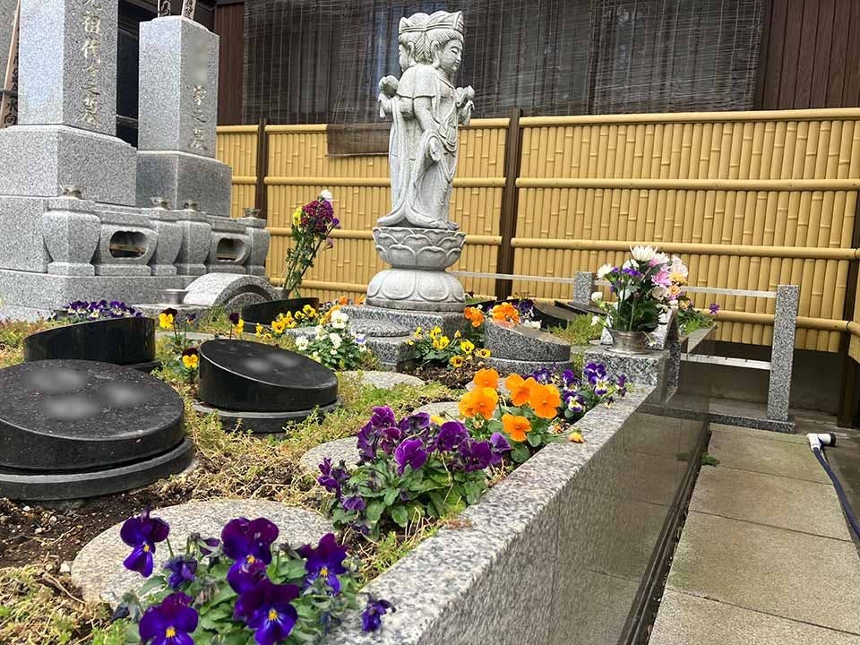 ロイヤル谷中えにし樹木葬墓地