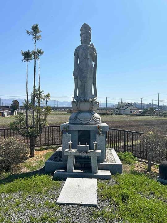 和融山 蟠龍寺中島墓地