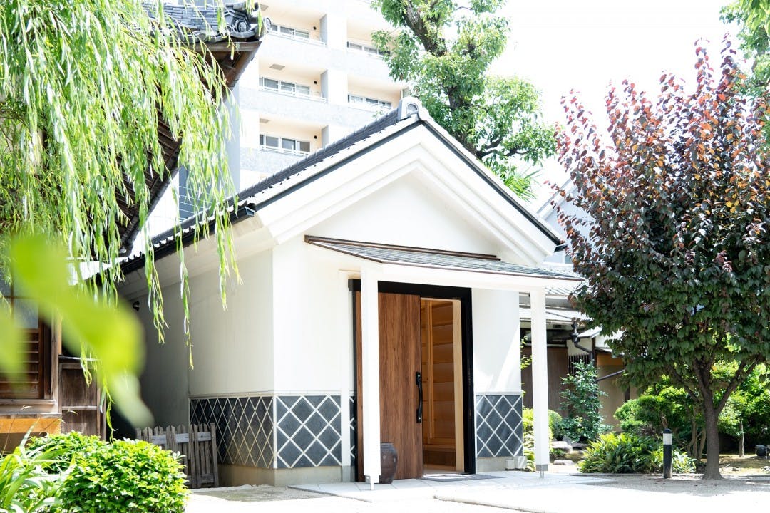 久遠寺 境内納骨あかり御堂