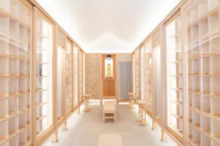 久遠寺 境内納骨あかり御堂／永代供養墓まどかの丘