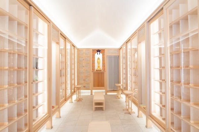 久遠寺 境内納骨あかり御堂／永代供養墓まどかの丘