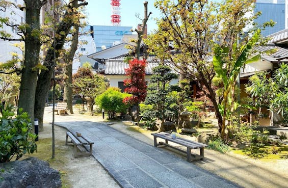 久遠寺 境内納骨あかり御堂