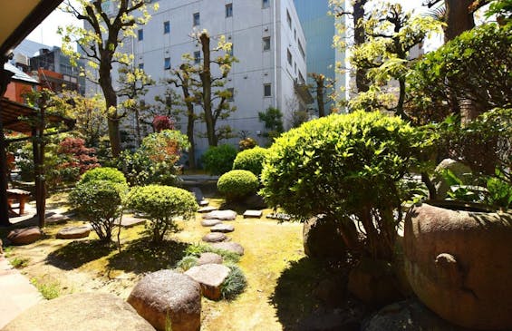 久遠寺 境内納骨あかり御堂