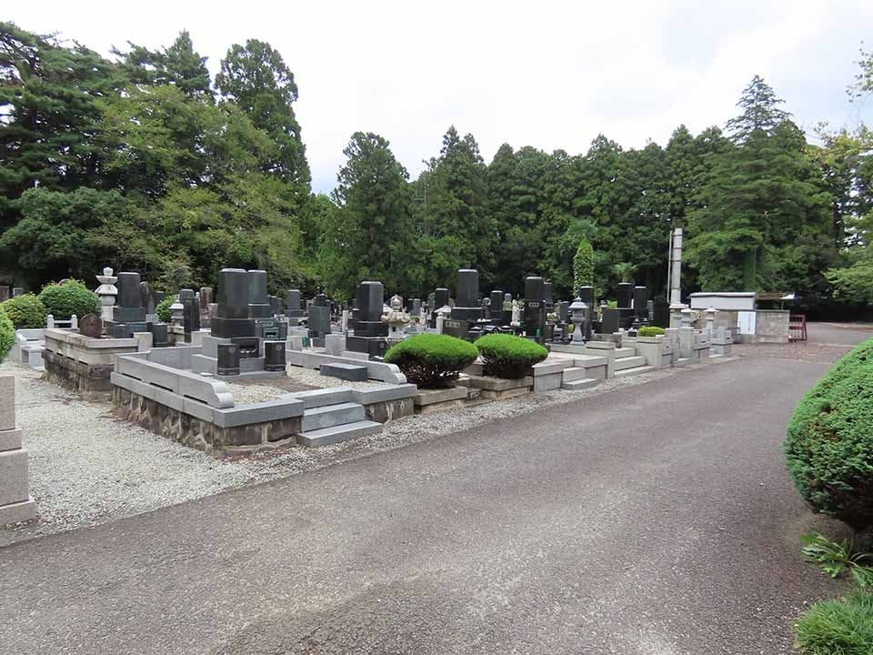 臨済宗　妙心寺派　遠山　覚範禅寺