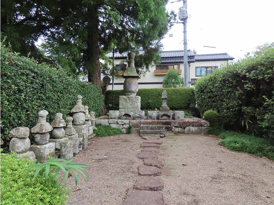 臨済宗　妙心寺派　遠山　覚範禅寺