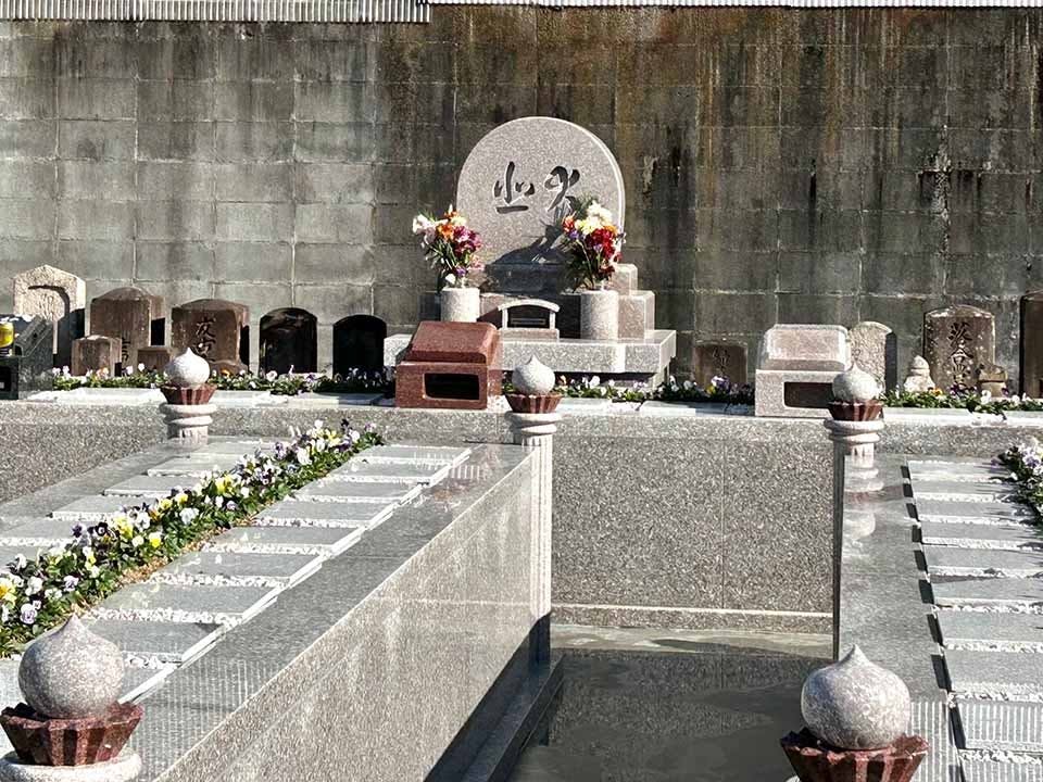 巣林寺橋本墓苑 ピースフルガーデン