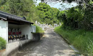 壷井墓地