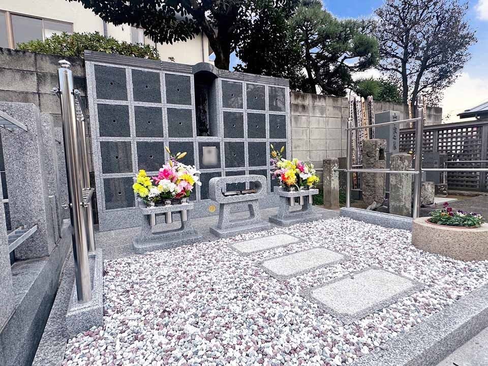 戒法寺 のうこつぼ