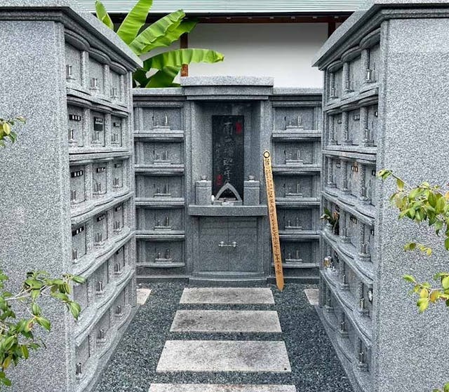 妙心寺塔頭養徳院 永代供養塔『寂静之塔』