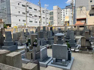 圓通院墓地