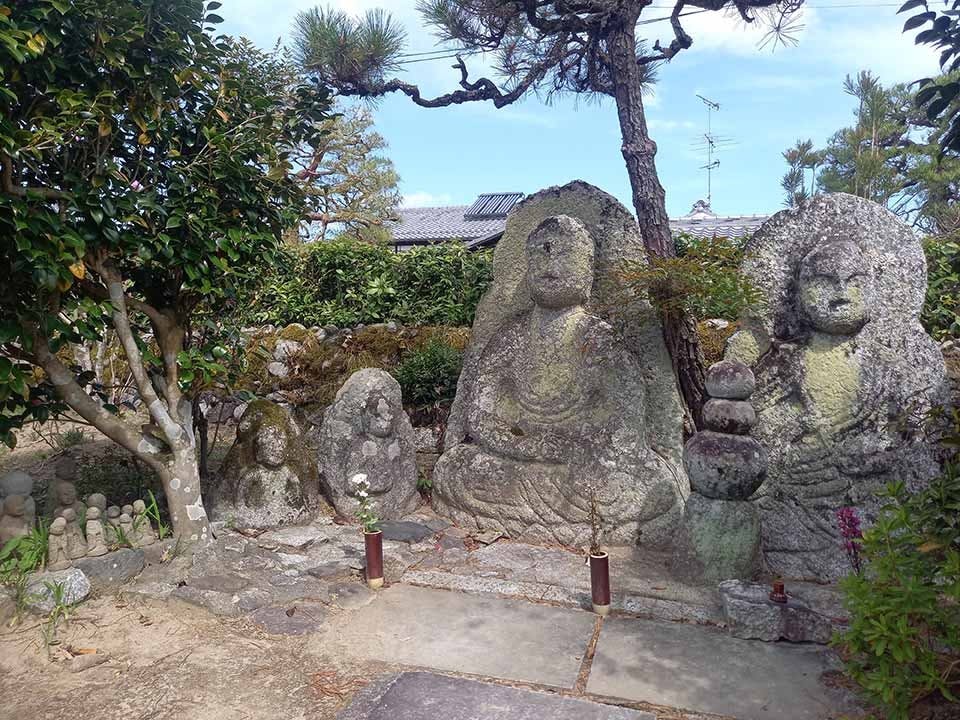 禅華院墓苑 境内風景