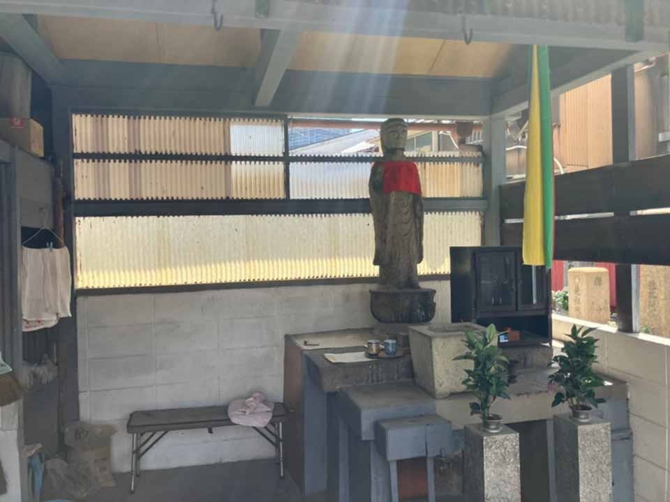 十三共同墓地