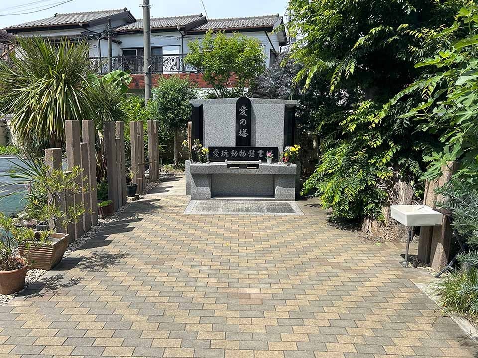 実正寺樹木葬「光照樹園」