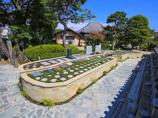 実正寺樹木葬「光照樹園」