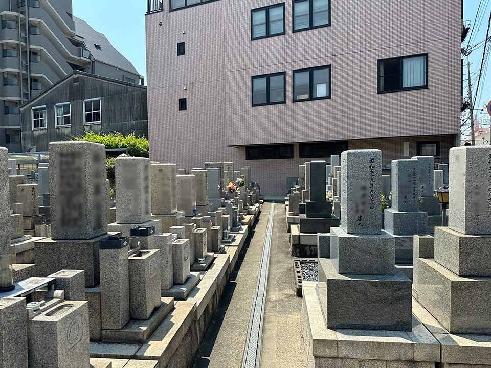 小松共同墓地