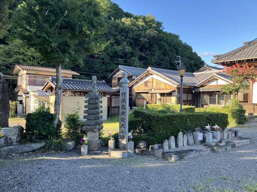 リーフログ甲賀樹木葬墓苑