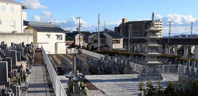魚住霊苑　永代供養墓