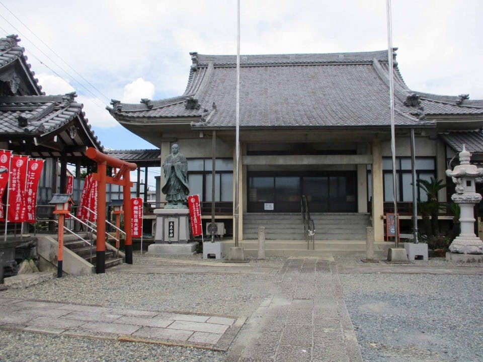 圓乗寺樹木葬 瑠璃庵 本堂外観