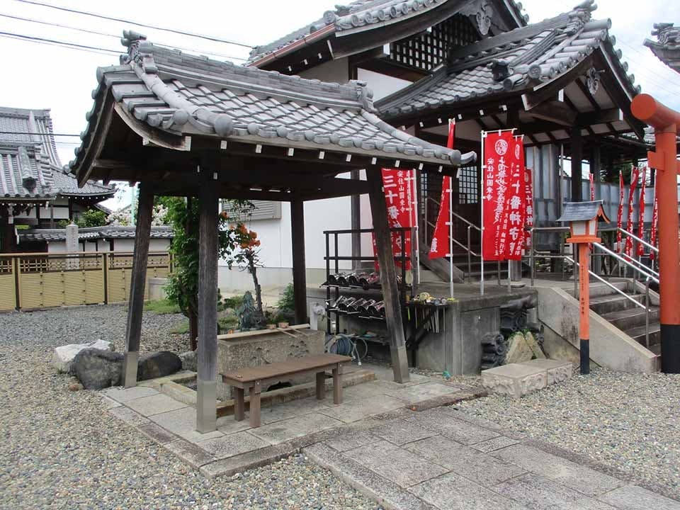 圓乗寺樹木葬 瑠璃庵 境内