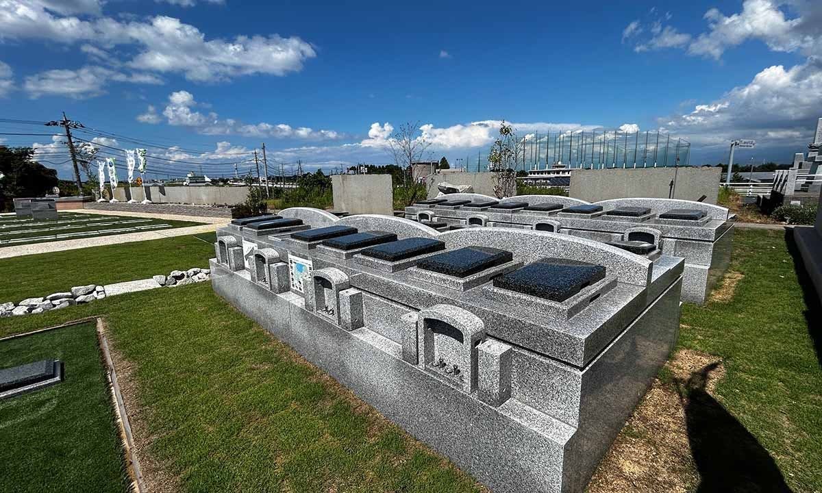 富山市北部霊苑