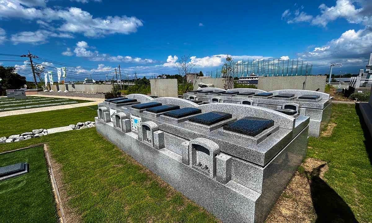 富山市北部霊苑