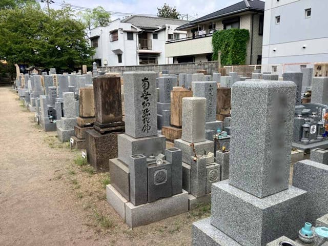 杭瀬冠頭中会墓地