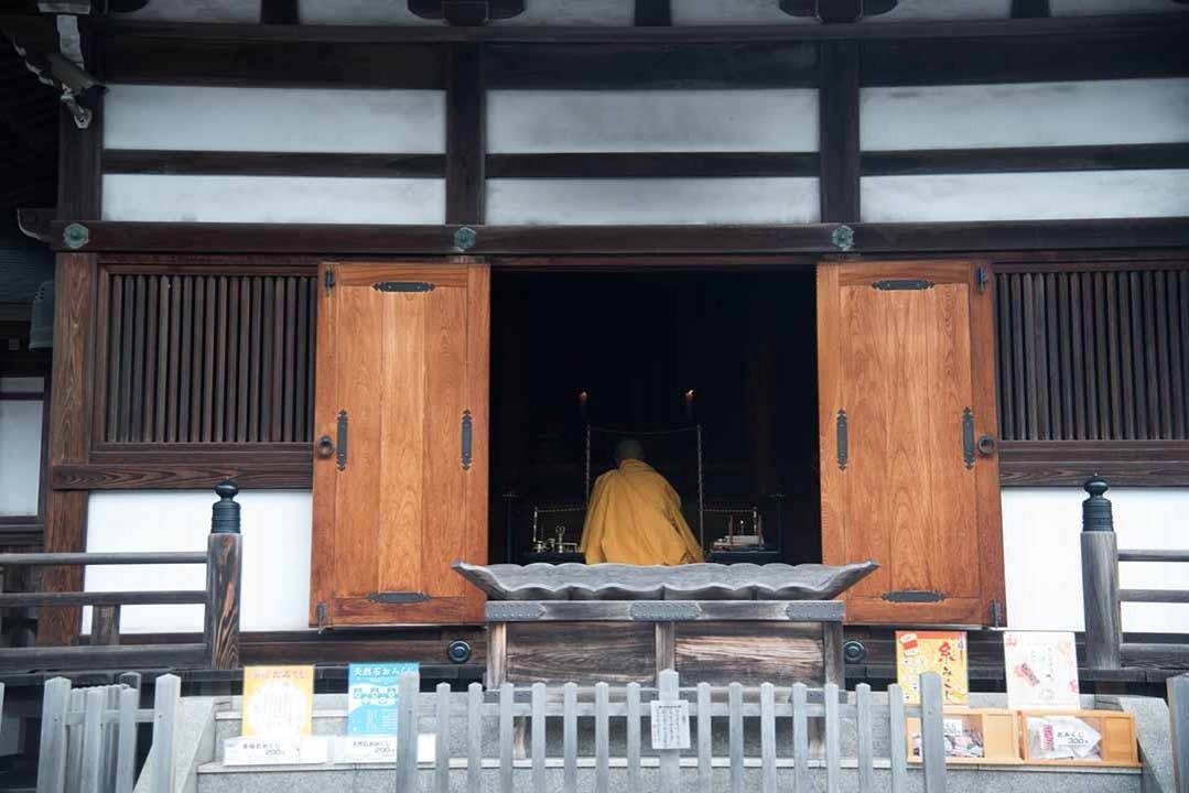 小石観音寺 清浄光廟（永代供養納骨堂）