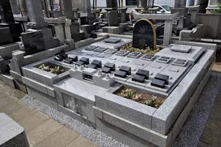 感應寺　永代供養墓・樹木葬