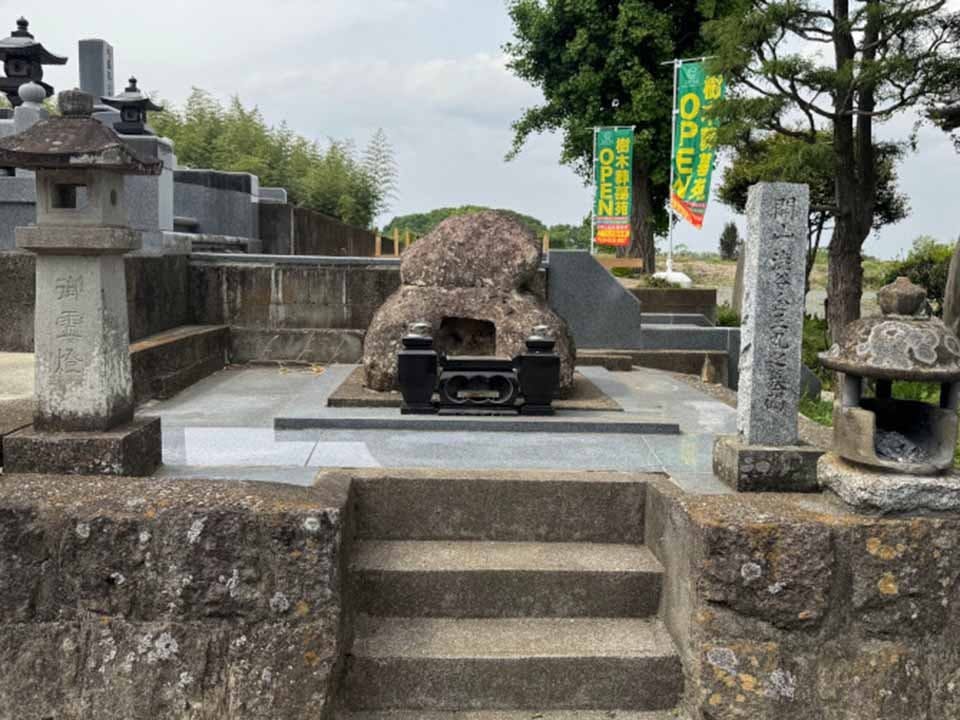 リーフログ本庄児玉樹木葬墓苑