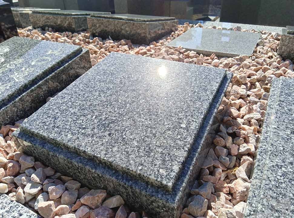 リーフログ西尾樹木葬墓苑