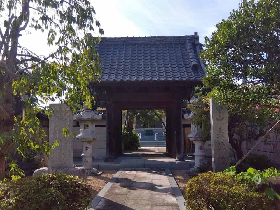 リーフログ鎌倉樹木葬墓苑