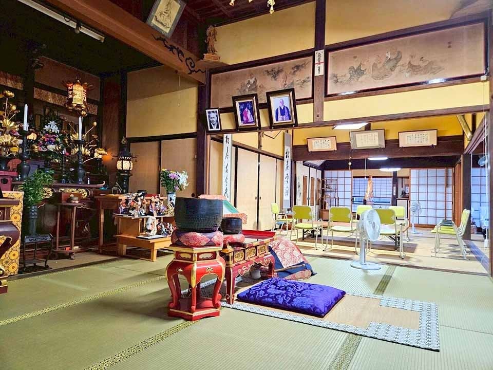 本誓寺 のうこつぼ