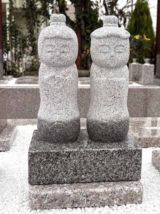 樹木葬霊園あん樹顕真寺 桜・菊・蘭区画 石碑