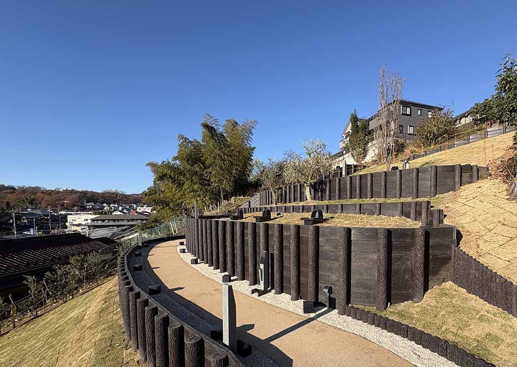 八王子　宝泉寺　オリーブの丘　樹木葬墓苑