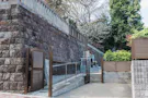 慈眼院　小石川浄苑 墓地へのスロープ