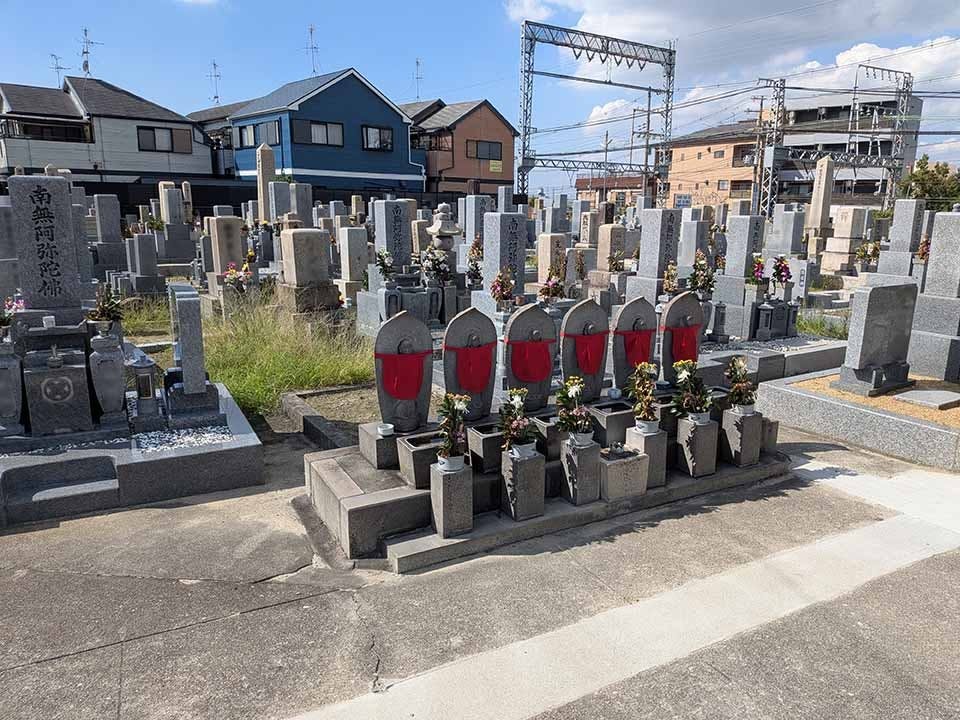 三ケ地区共同墓地