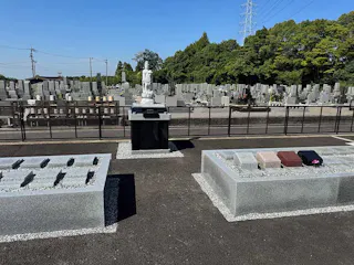 称迎寺 個別型プレート墓・久遠墓・永代合祀墓