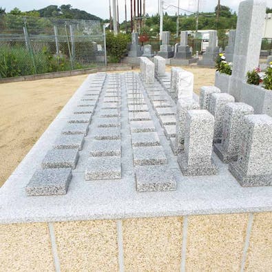 称迎寺 個別型プレート墓・久遠墓・永代合祀墓