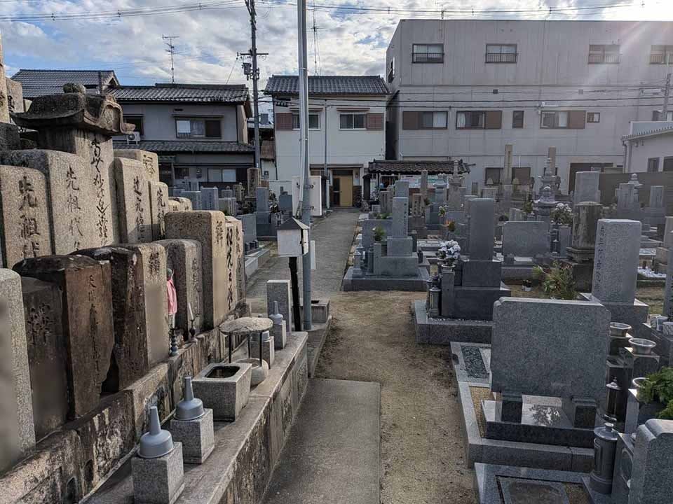 国府・惣社墓地