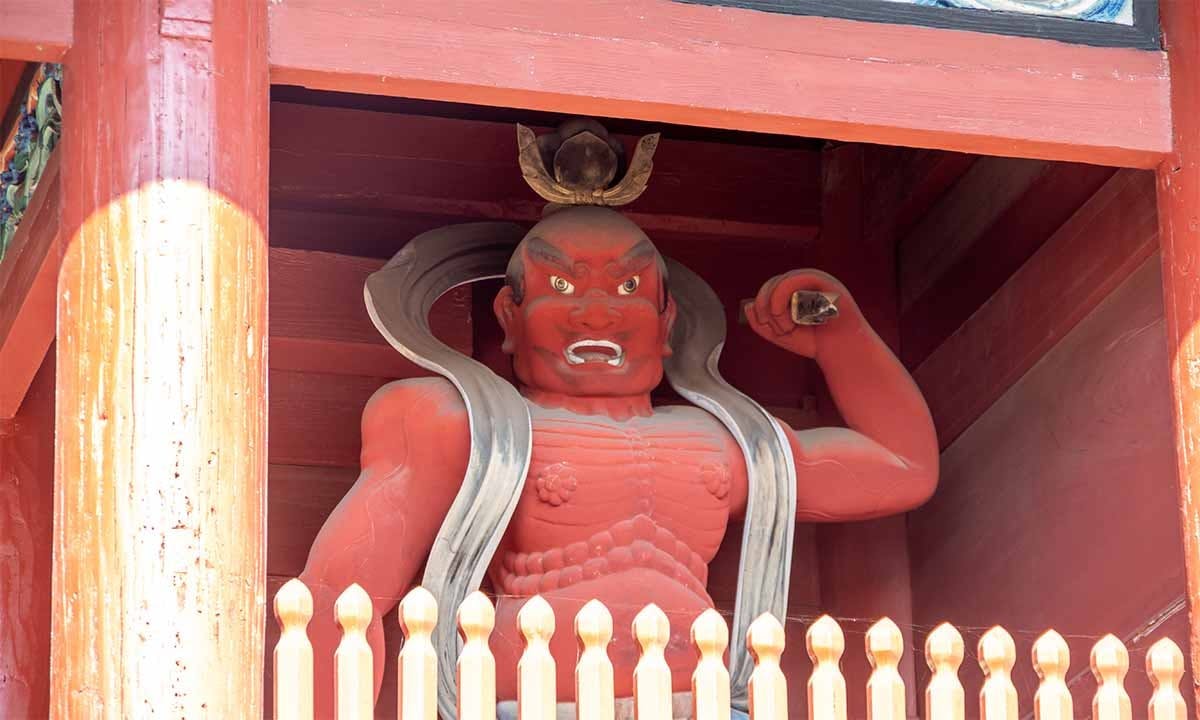 不動寺 永代供養墓・樹木葬 仁王像 阿形