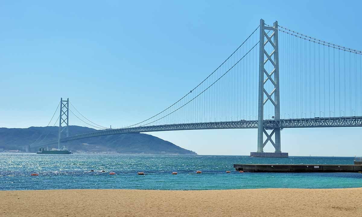 神戸市立舞子墓園内　永福寺墓地　「喜縁陵」 墓地区画内のガラス画像