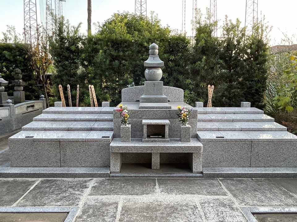 常照寺墓地の画像