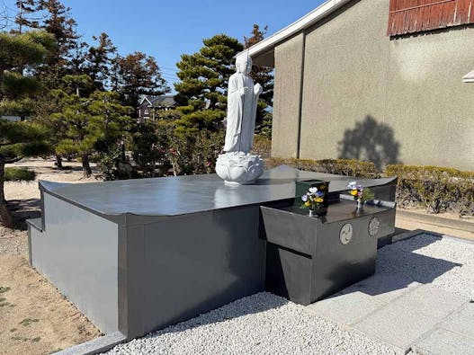 徳雲寺　樹木葬『慈雲』