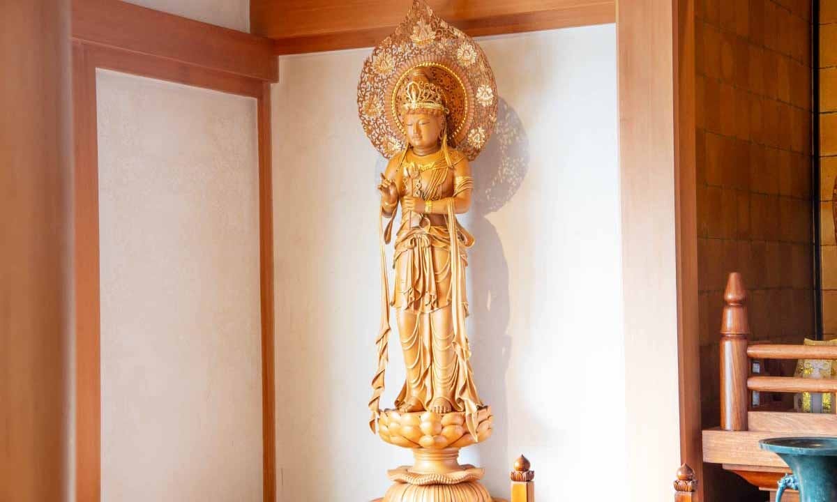 白蓮寺 永代供養墓・樹木葬 本堂内の様子