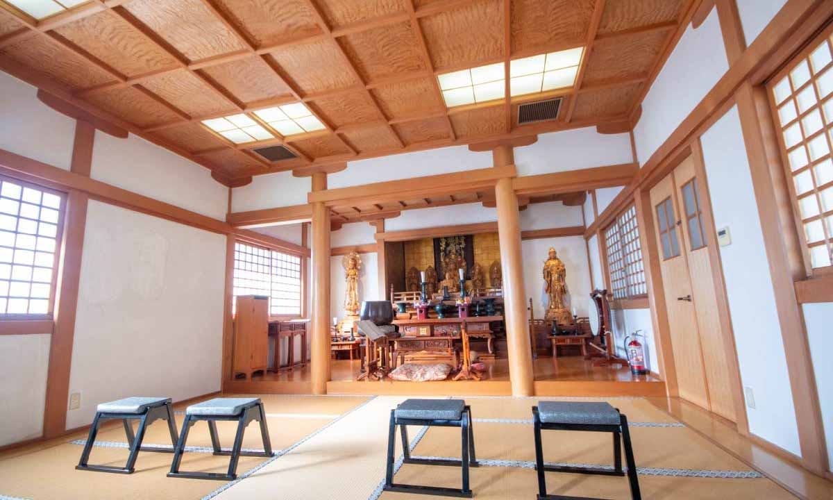 白蓮寺 永代供養墓・樹木葬 本堂