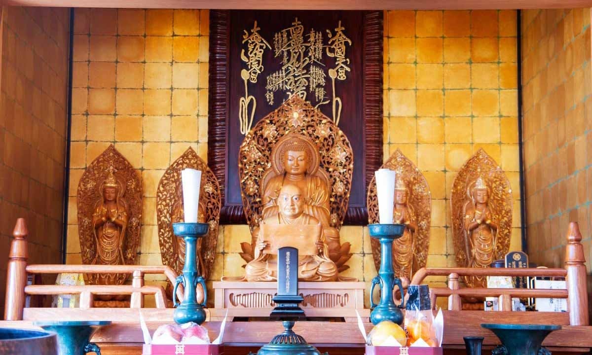 白蓮寺 永代供養墓・樹木葬 本尊