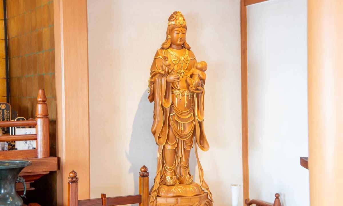 白蓮寺 永代供養墓・樹木葬 本堂内の様子