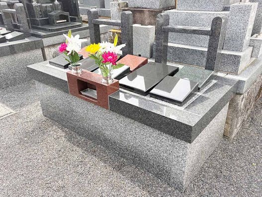 松平西福寺 庭園型墓石