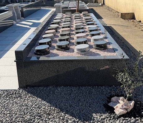 樹木葬霊園「水都の杜」